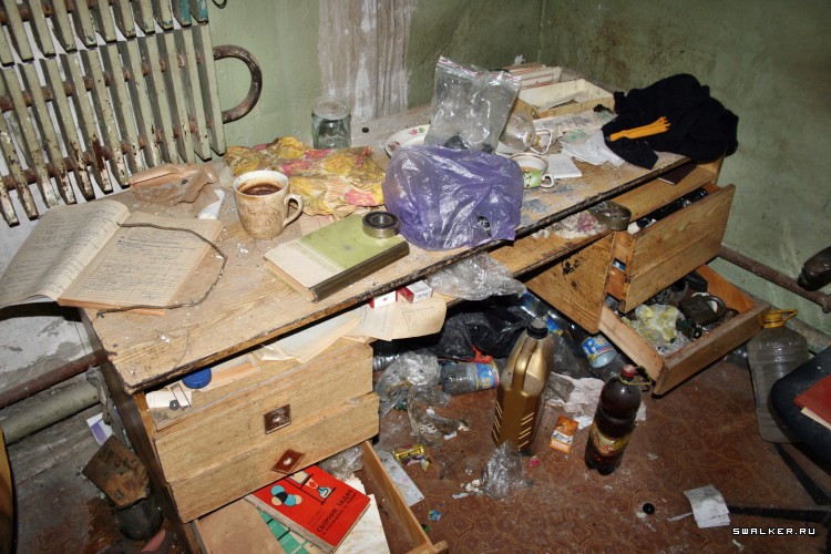 Заброшенная советская нефтебаза с заправкой, Свердловская область