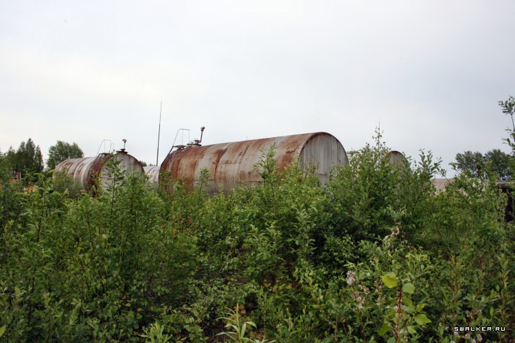 Заброшенная советская нефтебаза с заправкой, Свердловская область