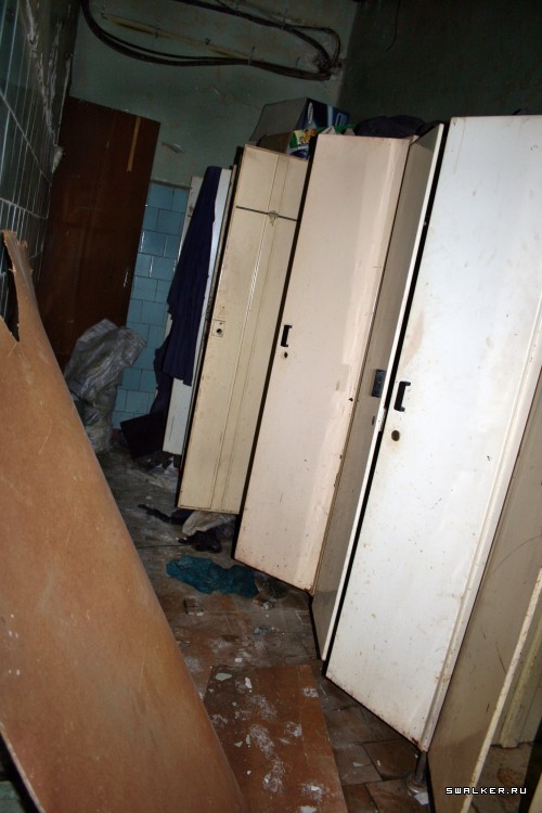 Заброшенная советская нефтебаза с заправкой, Свердловская область