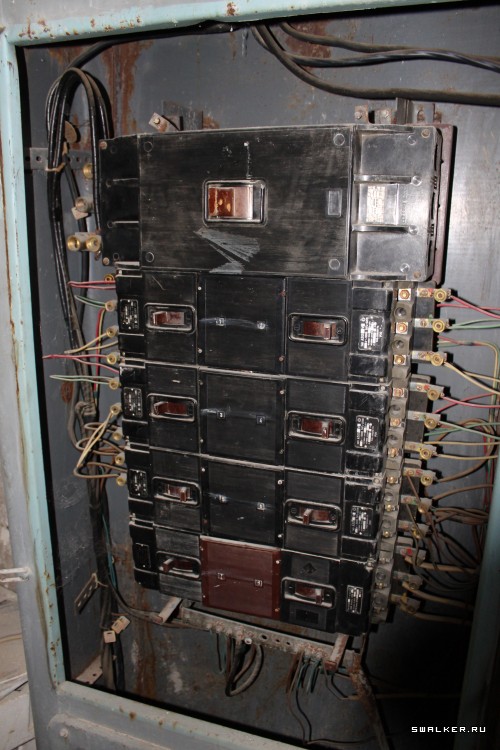 Заброшенная советская нефтебаза с заправкой, Свердловская область