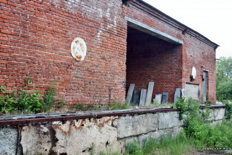 Заброшенная советская нефтебаза с заправкой, Свердловская область