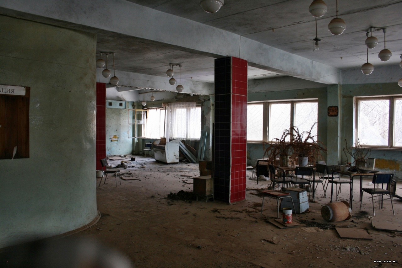Брошенная заводская столовая, Свердловская область