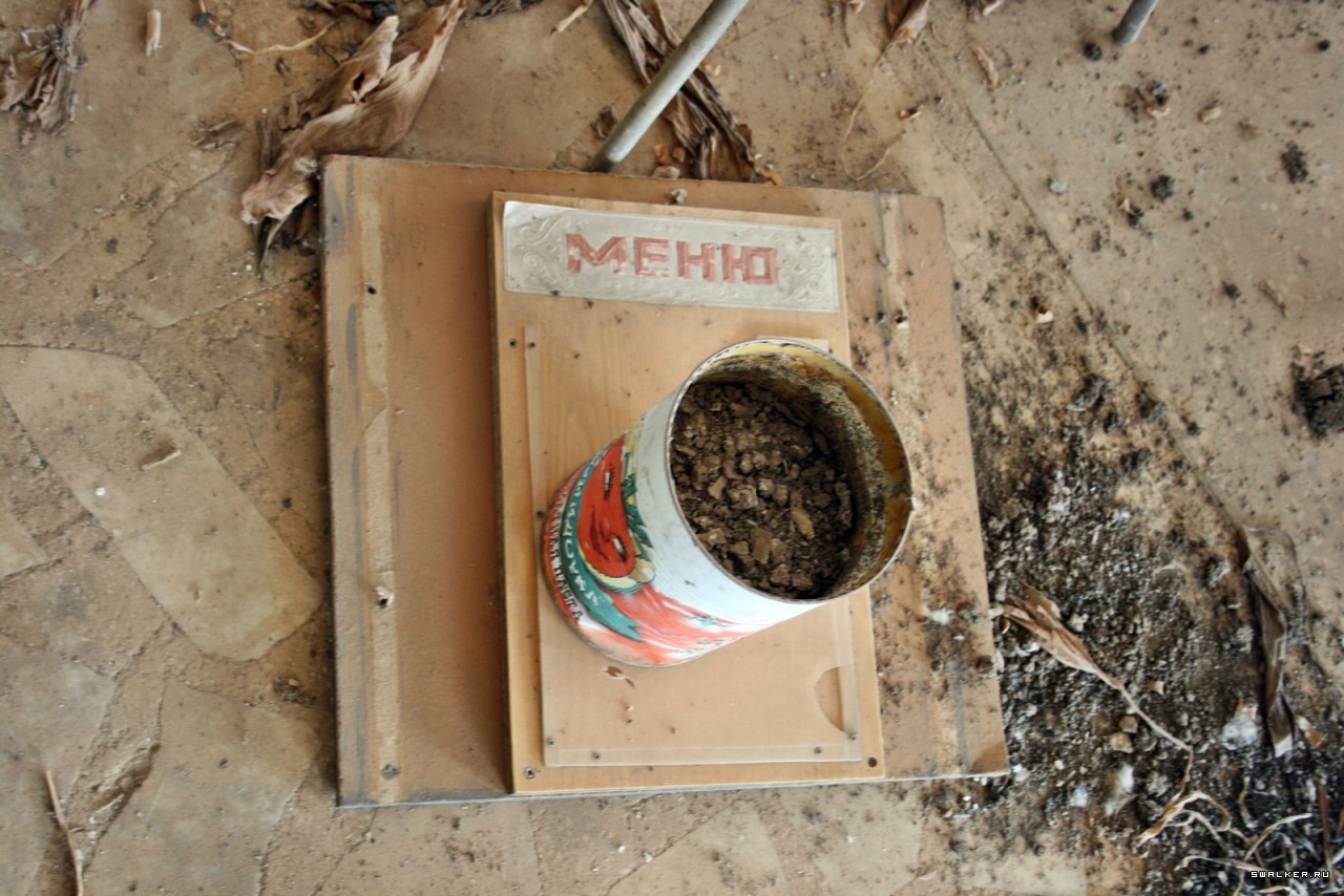 Брошенная заводская столовая, Свердловская область