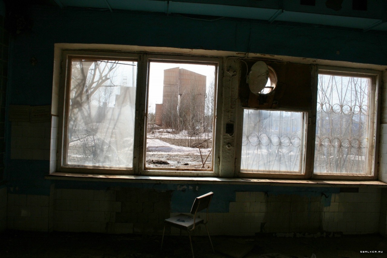Брошенная заводская столовая, Свердловская область