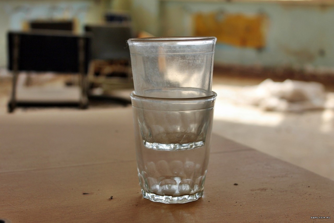 Брошенная заводская столовая, Свердловская область