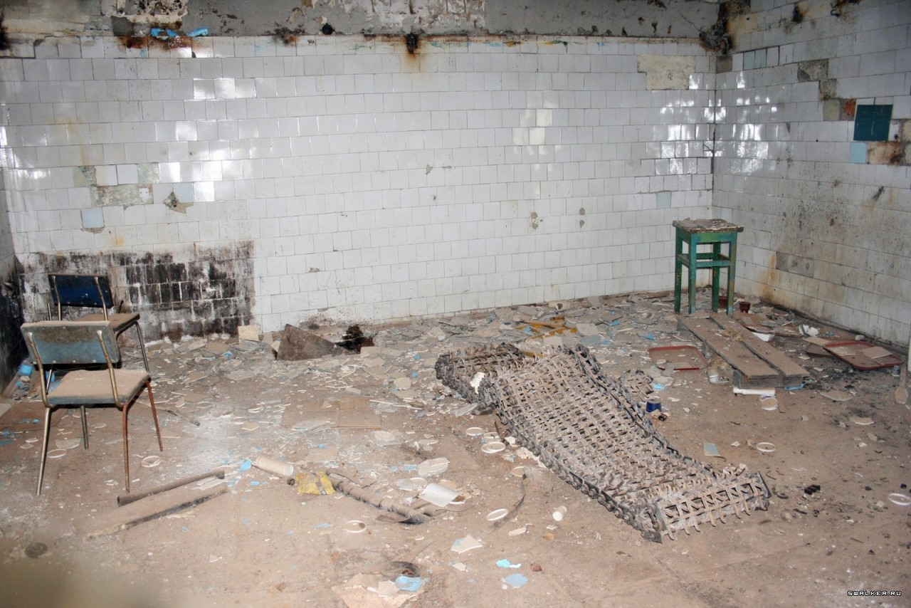 Брошенная заводская столовая, Свердловская область