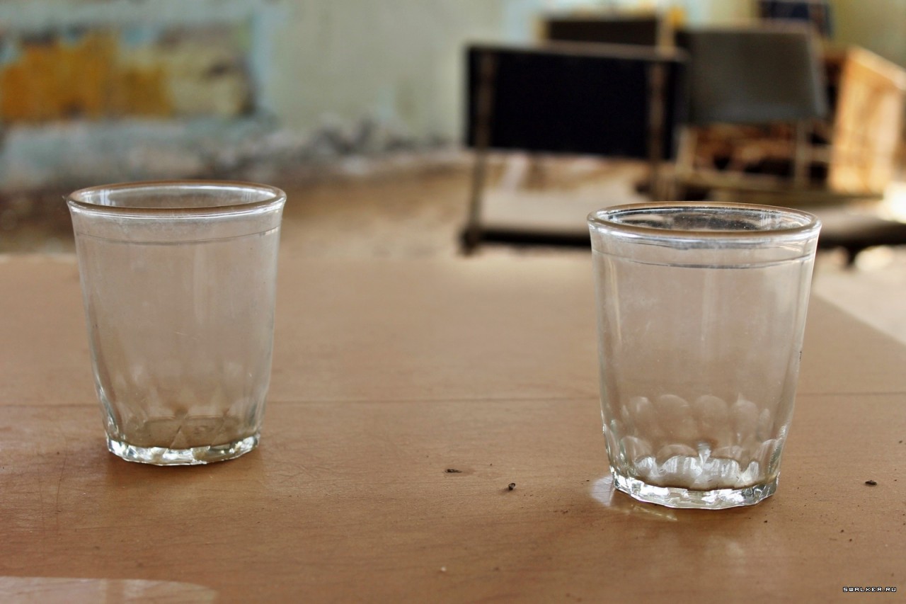 Брошенная заводская столовая, Свердловская область